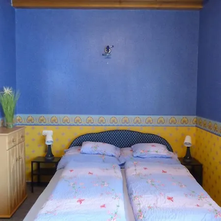 Orwa - Fenyofa Koez Apartment