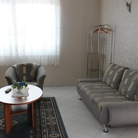 Orwa - Fenyofa Koez Apartment