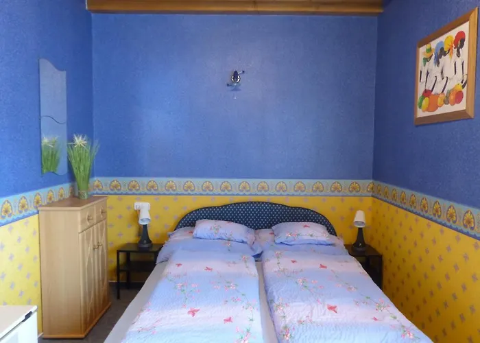 Orwa - Fenyofa Koez Apartamento