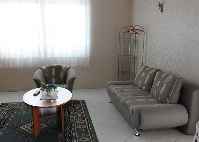 Orwa - Fenyofa Koez Apartamento